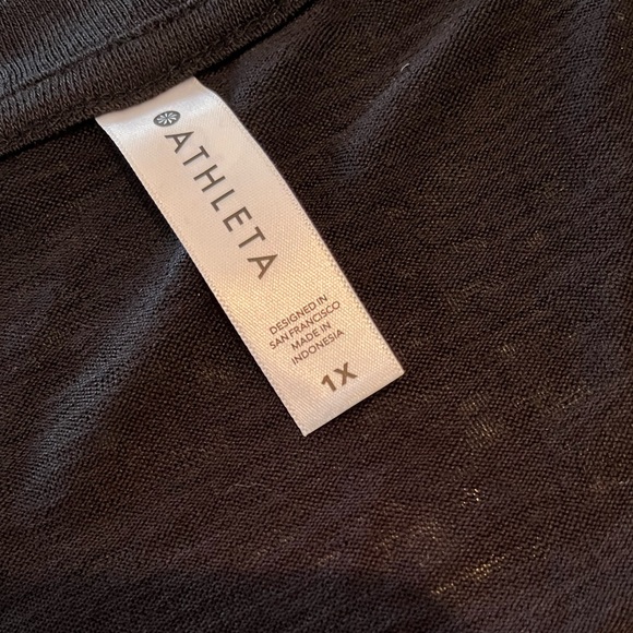 Athleta Breezy Scoop Tee - Picture 7 of 9